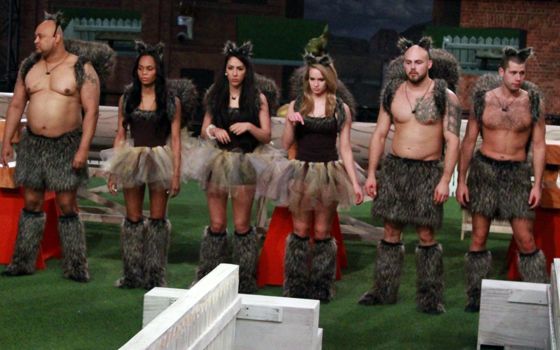 Big Brother Canada HGs compete for Veto