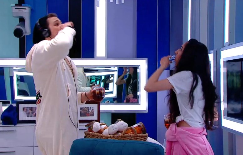 bbcan2-20140424-2215-shots