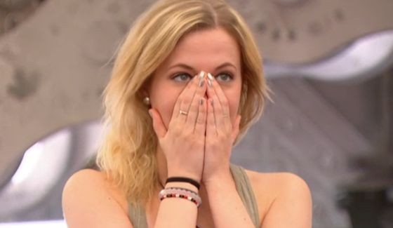Ashleigh is shocked by the returning BBCAN3 HG