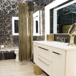 Big Brother Canada 4 - HoH bathroom