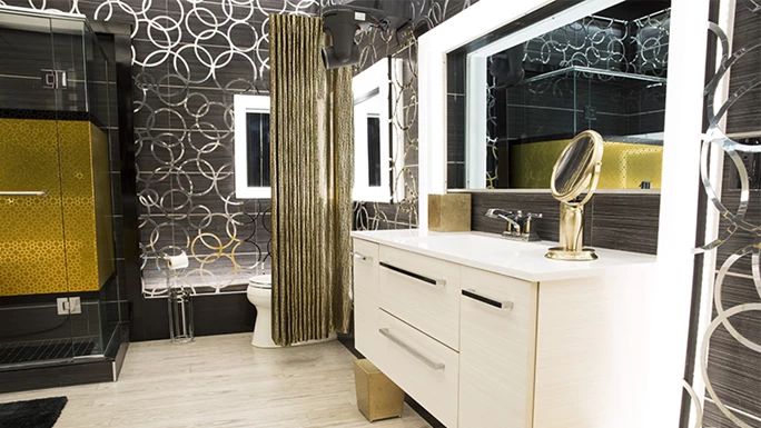 Big Brother Canada 4 – HoH bathroom