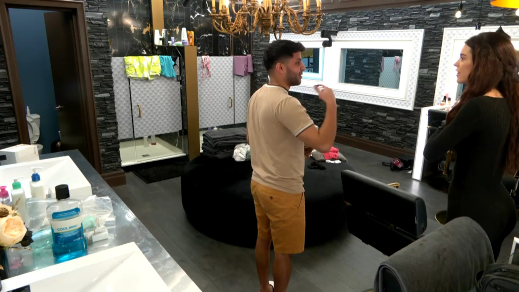 Big Brother Canada 12: Donna and Vivek
