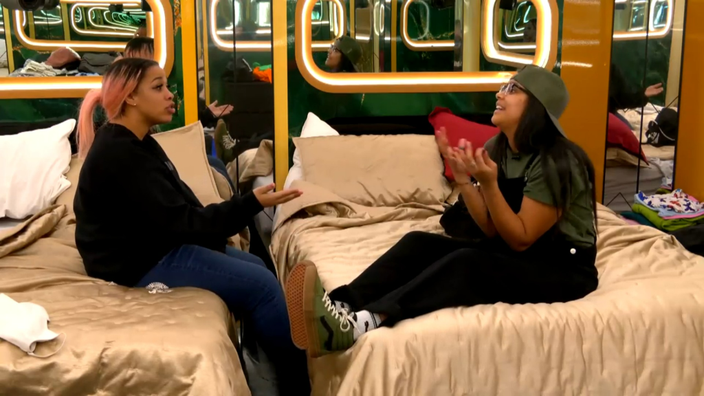 Big Brother Canada 12-Avery and Victoria