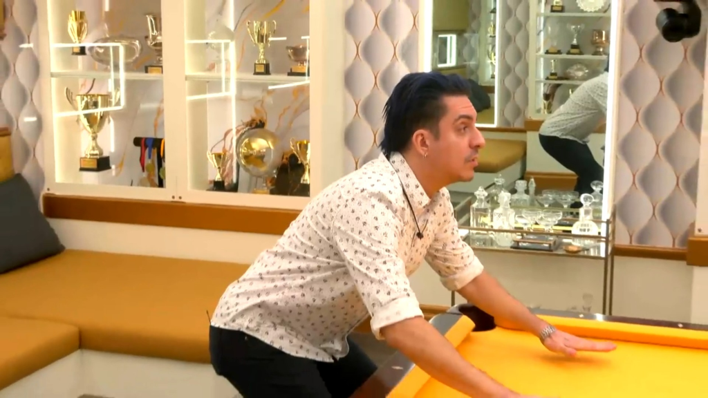 Big Brother Canada 12-Dinis