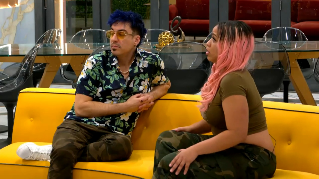 Big Brother Canada 12-Dinis and Victoria